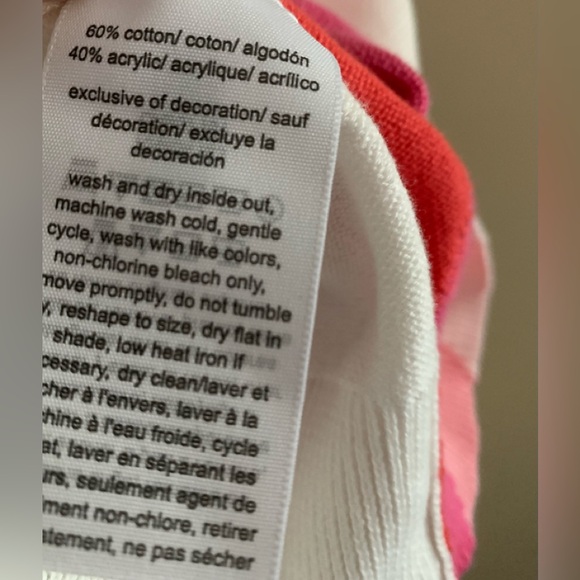 Women’s Color Block Diagonal Design Sweater - Picture 4 of 9